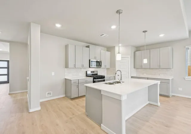 Photo 2 of Single family home for sale at 5244 Redbud Valley Dr, Pearland, TX 77584 | MLS# 55122126 | Listing updated on 2026-09-02
