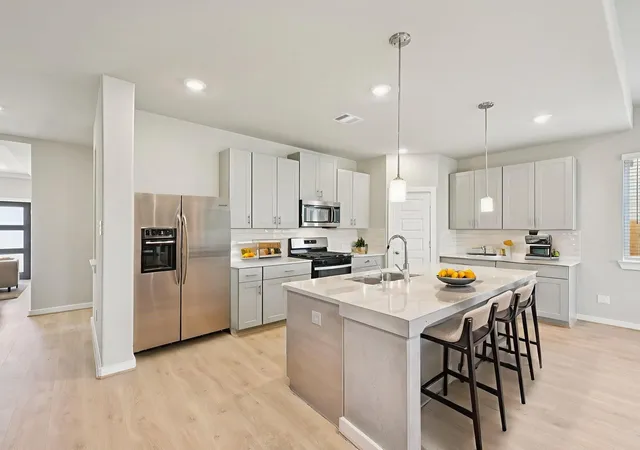 Photo 3 of Single family home for sale at 5244 Redbud Valley Dr, Pearland, TX 77584 | MLS# 55122126 | Listing updated on 2026-09-02