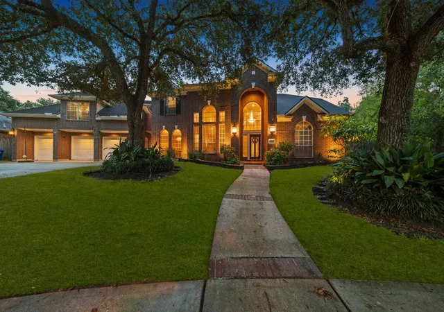Photo 2 of Single family home for sale at 11519 Pecan Cyn Ct, Tomball, TX 77377 | MLS# 76484426 | Listing updated on 2026-09-05