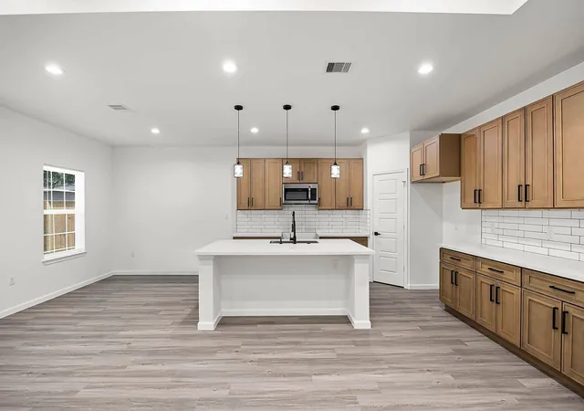 Photo 4 of Single family home for sale at 10426 Royal Oaks Dr, Houston, TX 77016 | MLS# 48615697 | Listing updated on 2026-09-03