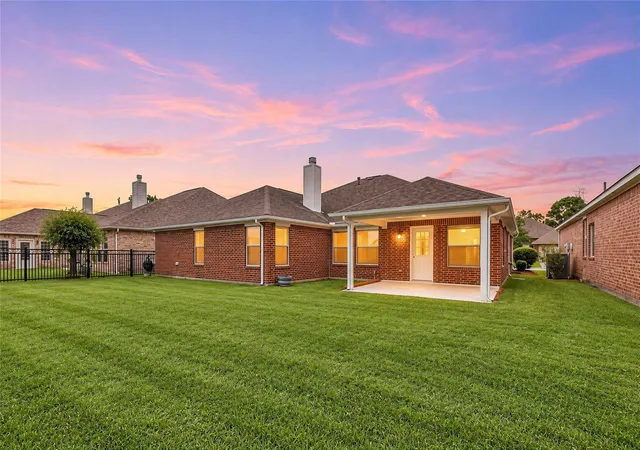 Photo 2 of Single family home for sale at 7727 Heron Lakes Dr, Houston, TX 77064 | MLS# 17451088 | Listing updated on 2026-09-19