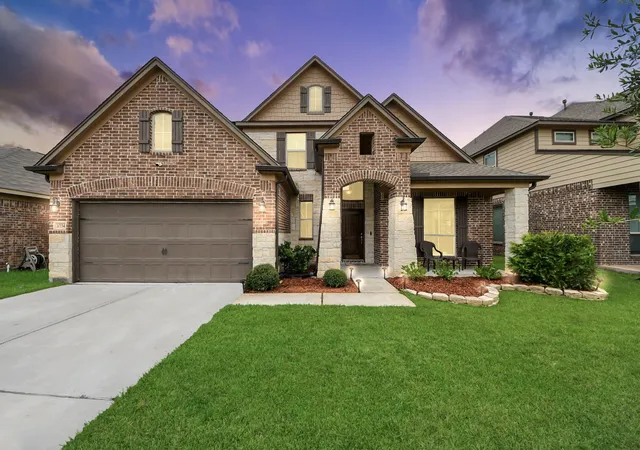 Photo 1 of Single family home for sale at 10154 N Whimbrel Cir, Conroe, TX 77385 | MLS# 31524777 | Listing updated on 2026-09-09