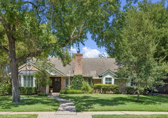 Photo 1 of Sale Pending at 10734 Bordley Dr, Houston, TX 77042 | MLS# 65126369 | Listing updated on 2026-09-19