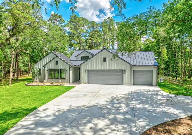 Photo 1 of Single family home for sale at 21701 Dan Dr, Magnolia, TX 77355 | MLS# 2263868 | Listing updated on 2026-09-11