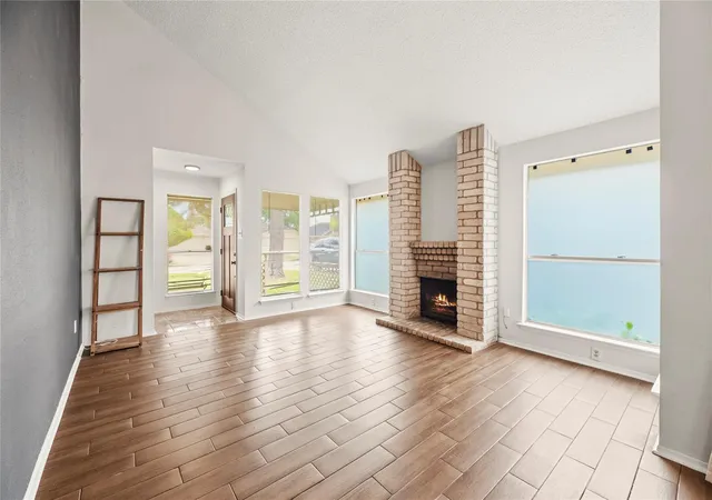 Photo 3 of Single family home for sale at 8622 Ashlawn Dr, Houston, TX 77083 | MLS# 32008396 | Listing updated on 2026-09-05