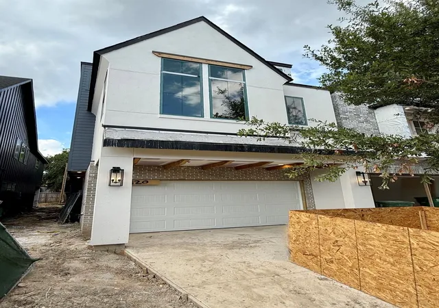Photo 2 of Single family home for sale at 1820 Branard St, Houston, TX 77098 | MLS# 81369100 | Listing updated on 2026-09-23