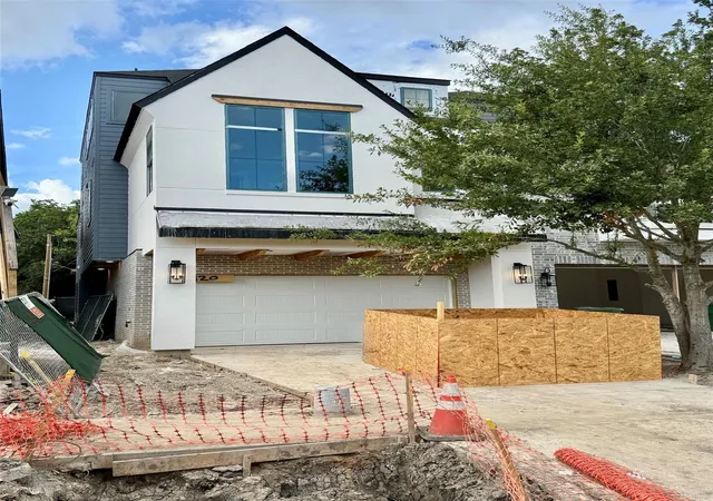 Photo 3 of Single family home for sale at 1820 Branard St, Houston, TX 77098 | MLS# 81369100 | Listing updated on 2026-09-23