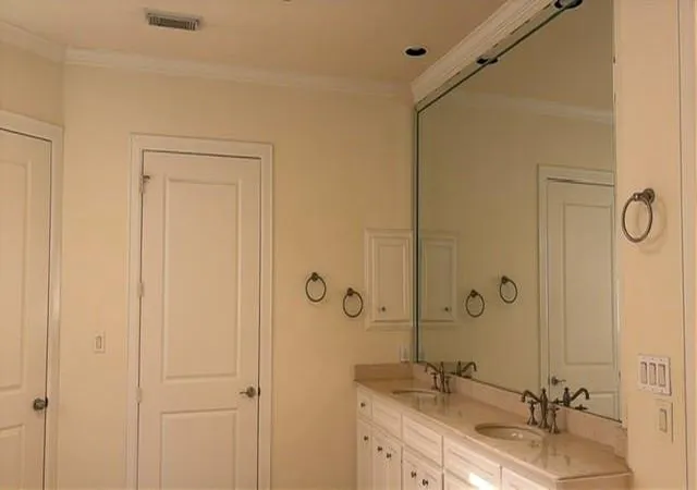 Photo 4 of Single family home for sale at 6303 Hermann Lake Dr, Houston, TX 77021 | MLS# 90902494 | Listing updated on 2026-09-24