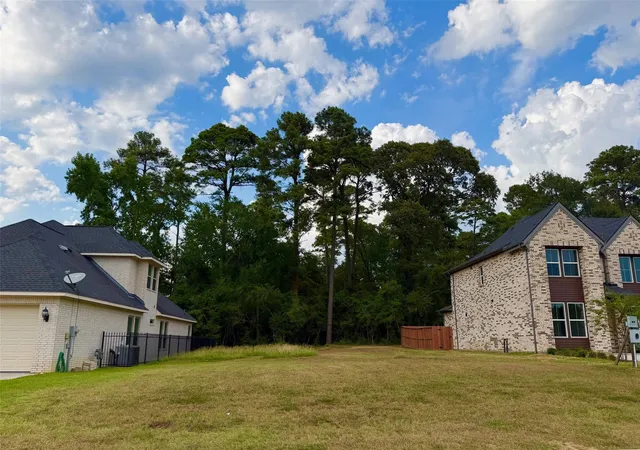 Photo 2 of Land for sale at 211 Wyndemere Dr, Montgomery, TX 77356 | MLS# 66340319 | Listing updated on 2026-09-04