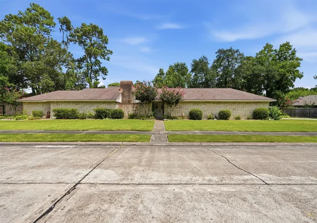 Photo 1 of Sale Pending at 3508 Camelot St, Baytown, TX 77521 | MLS# 42985793 | Listing updated on 2026-09-28