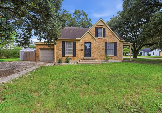 Photo 1 of Multi family home for sale at 2313 Ave L, Rosenberg, TX 77471 | MLS# 36758291 | Listing updated on 2026-09-25