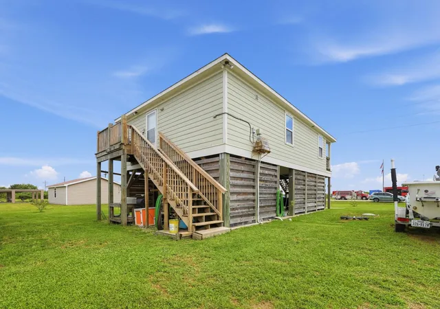 Photo 3 of Single family home for sale at 1811 Broadway Ave, Port Bolivar, TX 77650 | MLS# 10431428 | Listing updated on 2026-09-09