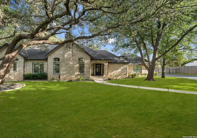 Photo 3 of Sale Pending at 8638 Classic Oaks Ln, San Antonio, TX 78255 | MLS# 48602133 | Listing updated on 2026-09-23
