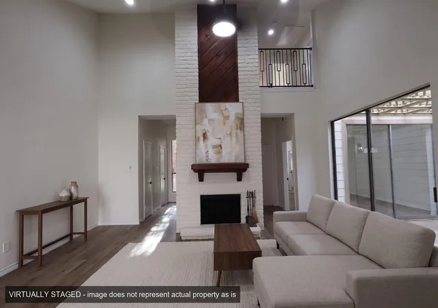 Photo 3 of Townhouse for sale at 9423 Denbury Way, Houston, TX 77025 | MLS# 28048293 | Listing updated on 2026-09-09