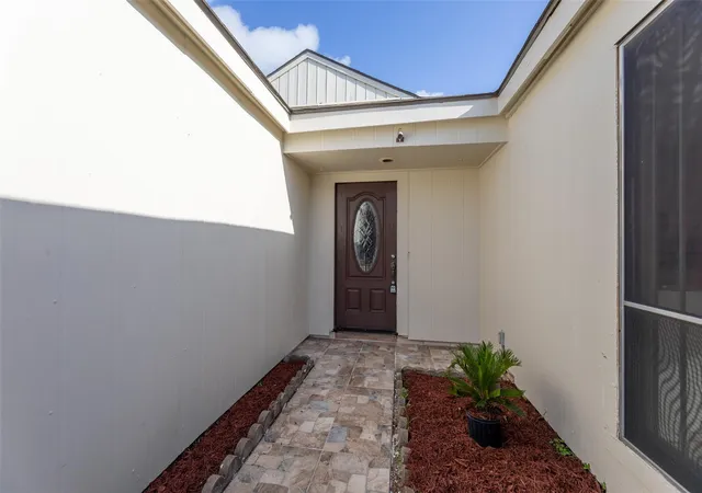 Photo 2 of Single family home for sale at 9614 Langdon Ln, Houston, TX 77036 | MLS# 4661926 | Listing updated on 2026-09-17