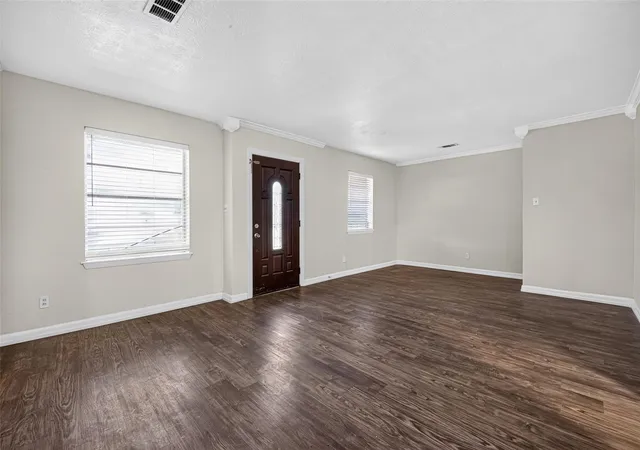 Photo 3 of Single family home for sale at 3010 Groton Dr, Houston, TX 77051 | MLS# 82878361 | Listing updated on 2026-09-03