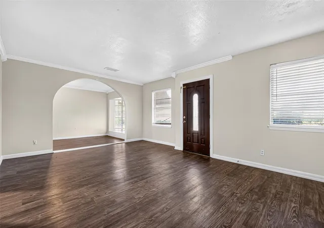 Photo 3 of Single family home for sale at 3010 Groton Dr, Houston, TX 77051 | MLS# 82878361 | Listing updated on 2026-09-03