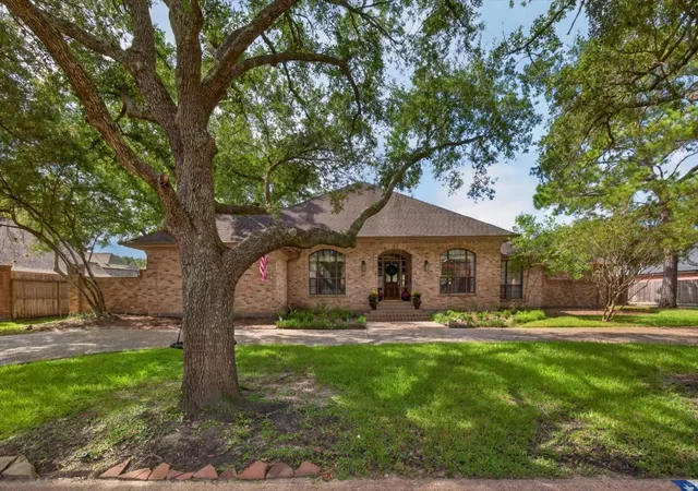 Photo 2 of Sale Pending at 19815 Gulfwind Ct, Houston, TX 77094 | MLS# 32616915 | Listing updated on 2026-09-03