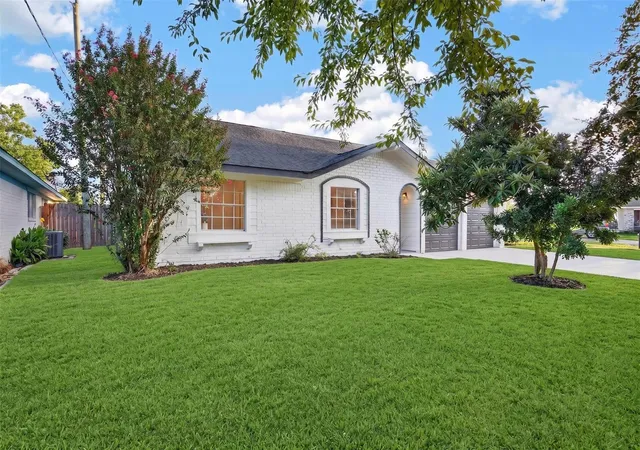 Photo 3 of Single family home for sale at 12026 Sela Ln, Houston, TX 77072 | MLS# 95835235 | Listing updated on 2026-09-26