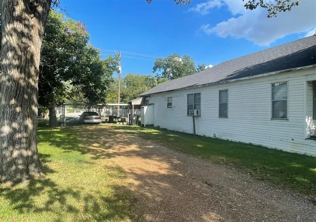 Photo 3 of Single family home for sale at 1017 7th Street, Rosenberg, TX 77471 | MLS# 69550360 | Listing updated on 2026-09-11