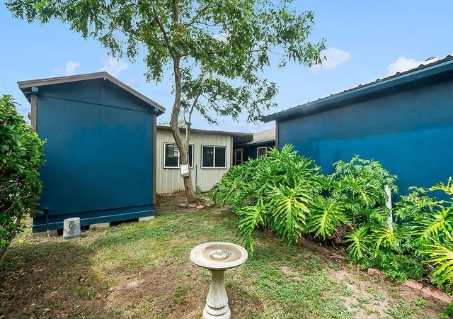 Photo 3 of Single family home for sale at 4415 W Bayshore Dr, Bacliff, TX 77518 | MLS# 17953520 | Listing updated on 2026-09-09