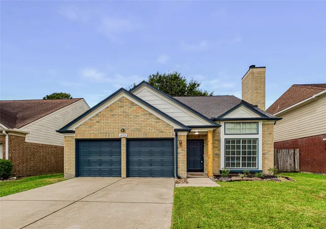 Photo 1 of Sale Pending at 1922 Tipperary Dr, Deer Park, TX 77536 | MLS# 50487811 | Listing updated on 2026-09-17
