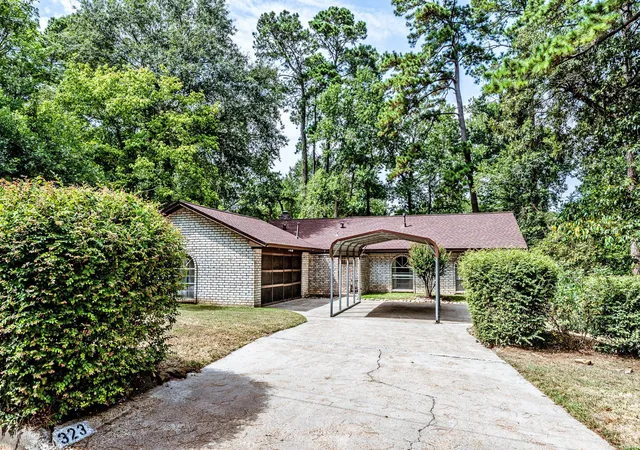 Photo 22 of Single family home for sale at 323 Park Hl St, Huntsville, TX 77340 | MLS# 85272033 | Listing updated on 2026-09-15