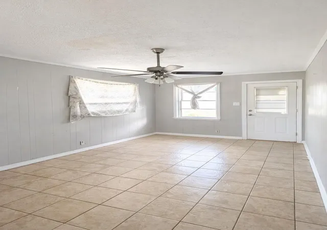Photo 2 of Single family home for sale at 2919 Staples St, Houston, TX 77026 | MLS# 97713585 | Listing updated on 2026-09-13