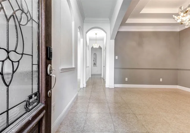 Photo 4 of Single family home for sale at 38 S Pinto Point Cir, Spring, TX 77389 | MLS# 11225582 | Listing updated on 2026-09-06