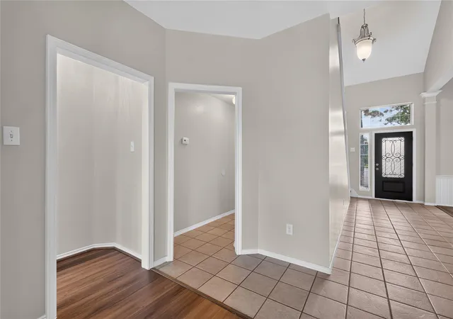 Photo 4 of Single family home for sale at 2902 Napoleonic Ct, Houston, TX 77014 | MLS# 26495635 | Listing updated on 2026-10-07