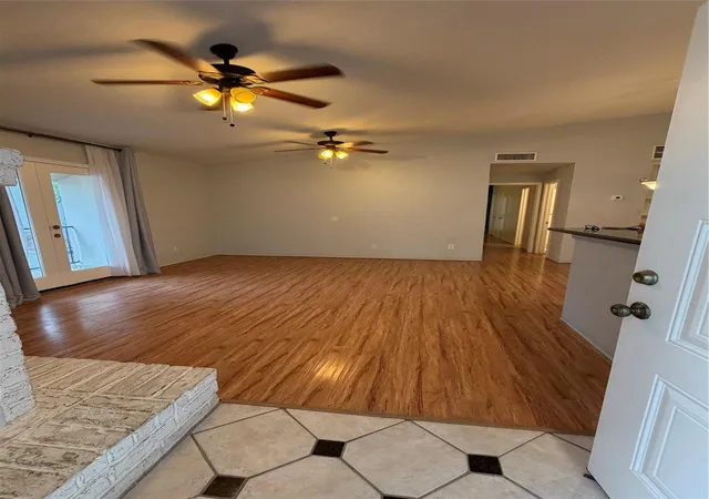 Photo 3 of Condo for sale at 2425 Augusta Dr #36, Houston, TX 77057 | MLS# 51340949 | Listing updated on 2026-09-03