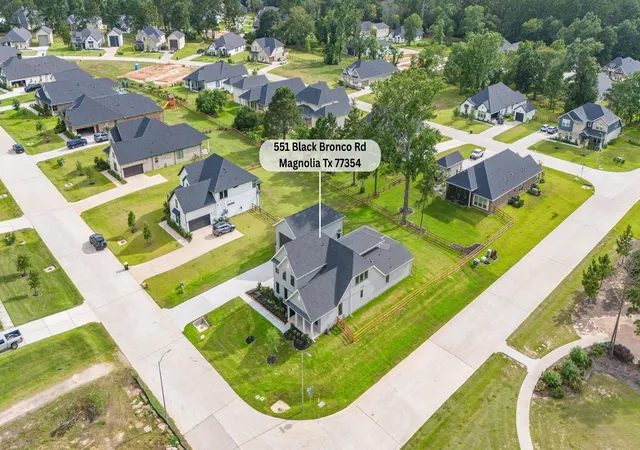 Photo 3 of Single family home for sale at 551 Black Bronco Rd, Magnolia, TX 77354 | MLS# 10930839 | Listing updated on 2026-09-26