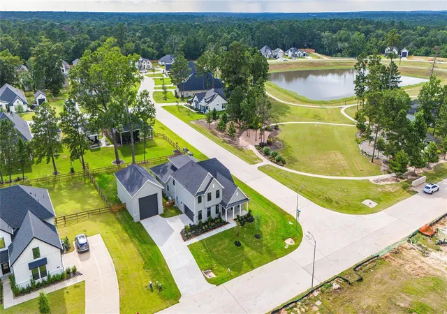 Photo 3 of Single family home for sale at 551 Black Bronco Rd, Magnolia, TX 77354 | MLS# 10930839 | Listing updated on 2026-09-26