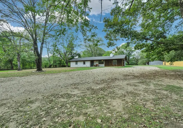 Photo 4 of Sale Pending at 2969 Fm 328, Huntington, TX 75949 | MLS# 93135090 | Listing updated on 2026-09-13