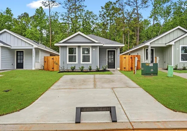 Photo 2 of Single family home for sale at 11919 Detar Ct, Willis, TX 77378 | MLS# 90845031 | Listing updated on 2026-09-11