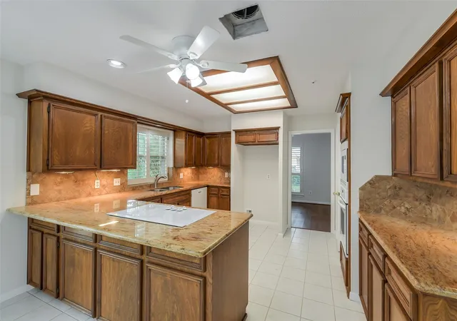 Photo 4 of Single family home for sale at 15846 Signal Crk Dr, Houston, TX 77095 | MLS# 75165660 | Listing updated on 2026-09-19