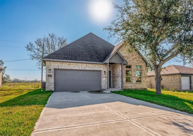 Photo 2 of Single family home for sale at 3639 Needville Ave, Needville, TX 77461 | MLS# 47026623 | Listing updated on 2026-09-24