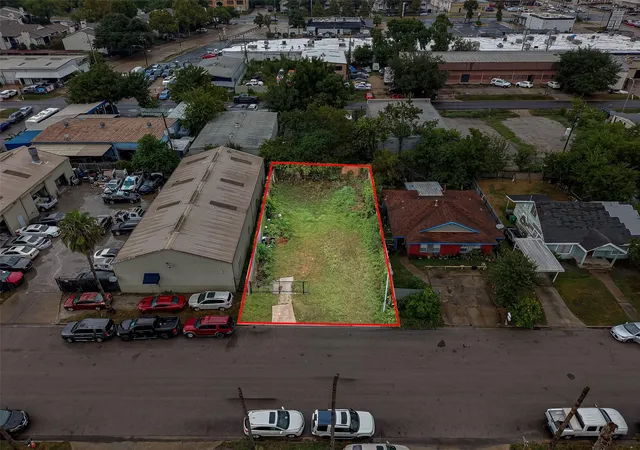 Photo 3 of Land for sale at 8930 Bellflower St, Houston, TX 77063 | MLS# 15957837 | Listing updated on 2026-09-15
