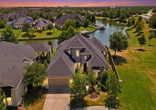 Photo 2 of Sale Pending at 9806 Reflection Point Dr, Cypress, TX 77433 | MLS# 2207372 | Listing updated on 2026-09-08
