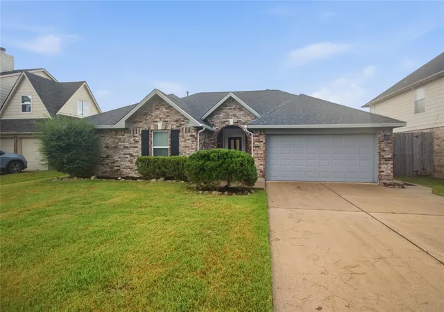 Photo 1 of Sale Pending at 4527 Ireland Ln, Pasadena, TX 77505 | MLS# 18643634 | Listing updated on 2026-10-09