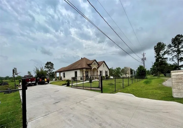 Photo 3 of Single family home for sale at 8515 E Sherri Cir, Manvel, TX 77578 | MLS# 62624681 | Listing updated on 2026-09-14