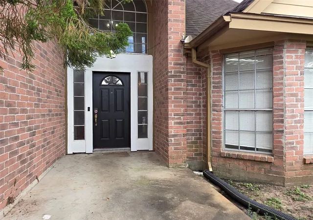 Photo 3 of Sale Pending at 15615 Fern Ridge Dr, Houston, TX 77084 | MLS# 97209406 | Listing updated on 2026-09-20