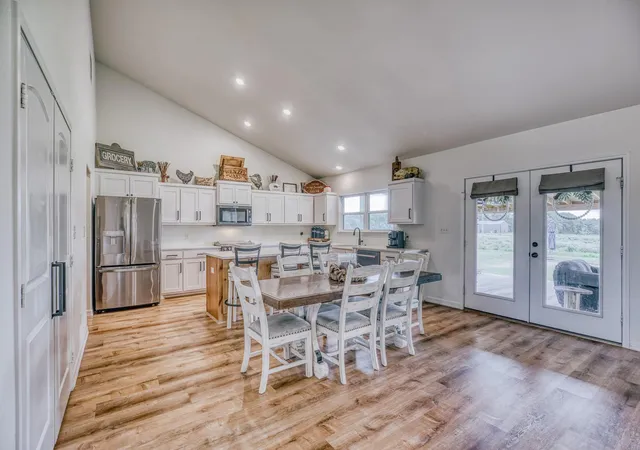 Photo 4 of Single family home for sale at 12817 S Fm 908, Rockdale, TX 76567 | MLS# 72592988 | Listing updated on 2026-09-27