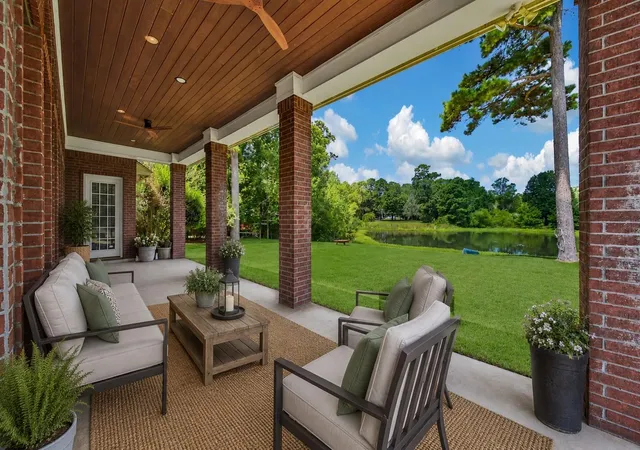 Photo 2 of Single family home for sale at 15444 Crown Oaks Dr, Montgomery, TX 77316 | MLS# 23634134 | Listing updated on 2026-09-11