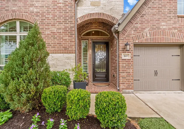Photo 2 of Single family home for sale at 1607 Quail Ridge Dr, Katy, TX 77493 | MLS# 47897020 | Listing updated on 2026-09-02