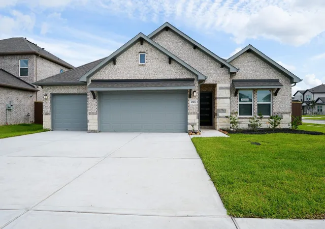 Photo 1 of Single family home for sale at 3518 Windmill Palm Dr, Manvel, TX 77578 | MLS# 35194801 | Listing updated on 2026-09-24
