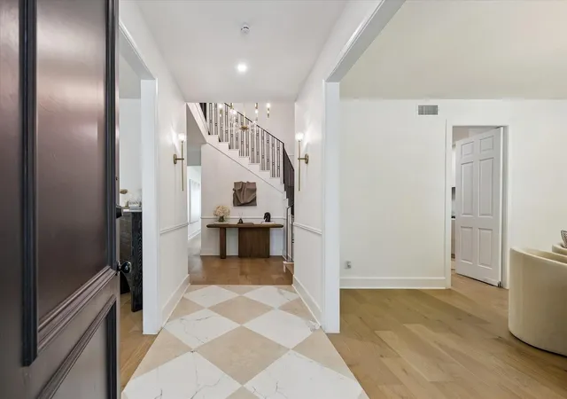 Photo 3 of Townhouse for sale at 7528 Chevy Chase Dr, Houston, TX 77063 | MLS# 91045982 | Listing updated on 2026-09-12