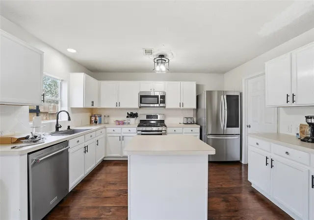 Photo 2 of Sale Pending at 5915 Baldwin Elm St, Richmond, TX 77407 | MLS# 60428174 | Listing updated on 2026-10-05