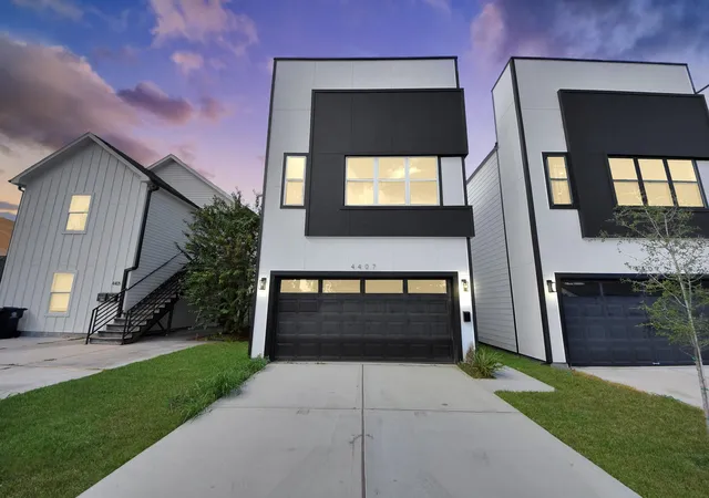 Photo 1 of Single family home for sale at 4407 Mallow St, Houston, TX 77051 | MLS# 14220817 | Listing updated on 2026-09-19