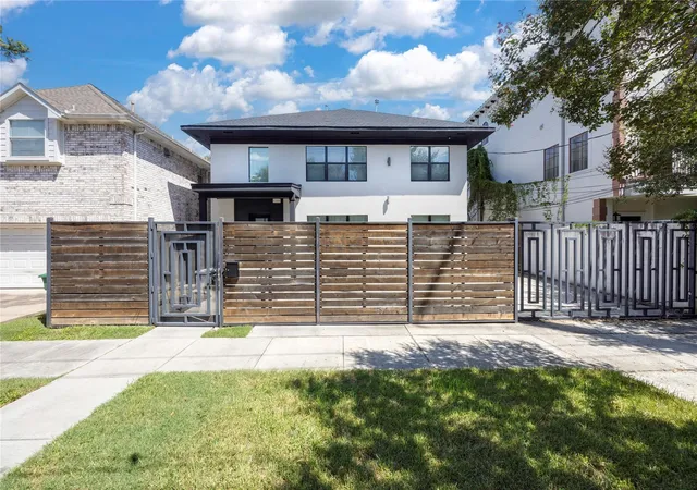 Multi family home for sale at 1305 Blodgett St, Houston, TX 77004 | MLS# 46740648